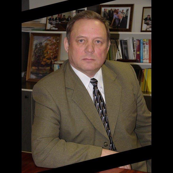 Департамент социальной защиты, опеки и попечительства, труда и занятости Орловской области глубоко скорбит в связи со смертью Шведова Александра Ивановича и выражает соболезнование родным и близким Департамент социальной защиты, опеки и попечительства, труда и занятости Орловской области глубоко скорбит в связи со смертью Шведова Александра Ивановича и выражает соболезнование родным и близким