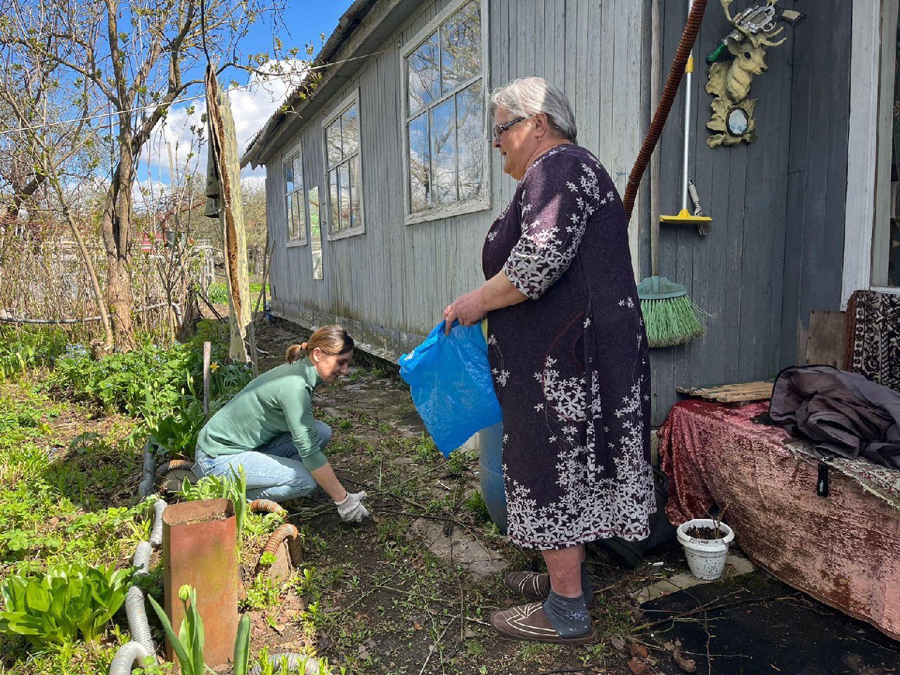 На сегодняшний день система социального обслуживания и социальной защиты населения региона - это 58 учреждений, подведомственных Департаменту социальной защиты, опеки и попечительства, труда и занятости Орловской области, в которых трудится более 3 тысяч На сегодняшний день система социального обслуживания и социальной защиты населения региона - это 58 учреждений, подведомственных Департаменту социальной защиты, опеки и попечительства, труда и занятости Орловской области, в которых трудится более 3 тысяч
