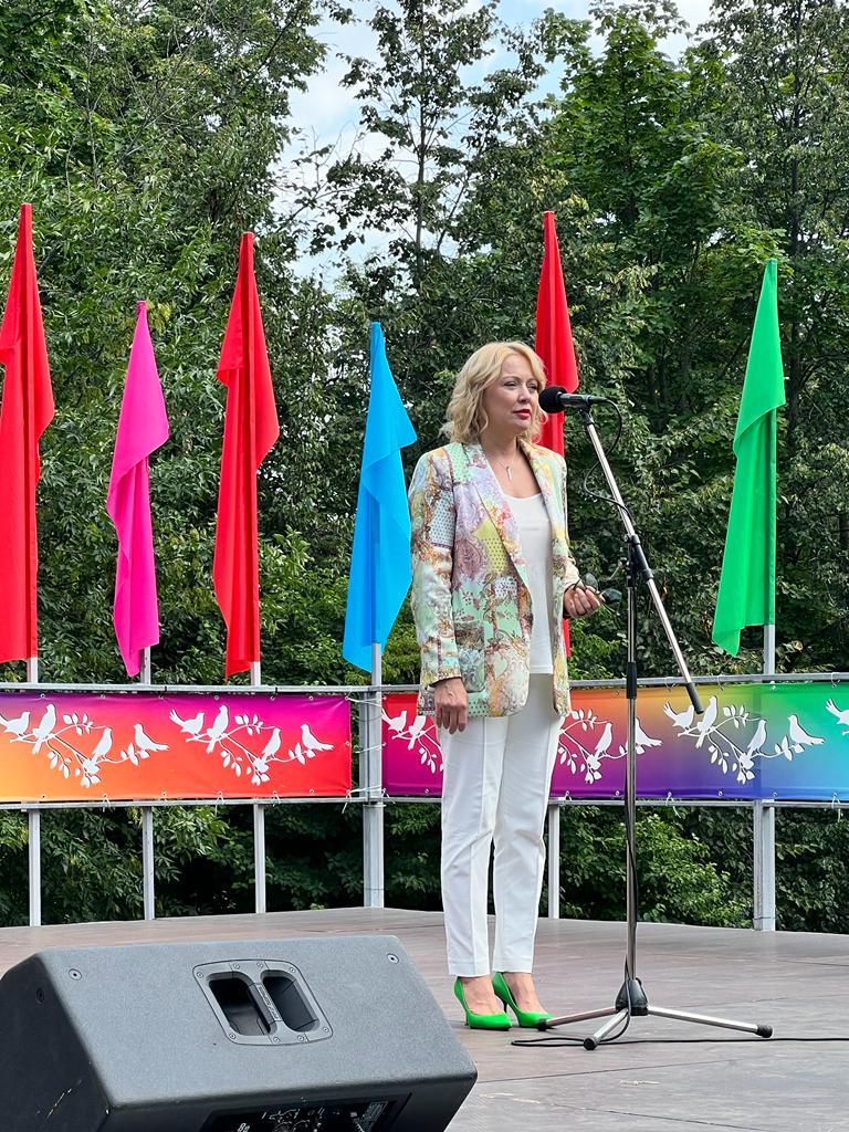 Ирина Гаврилина прияла участие в мероприятиях в честь празднования 79-й годовщины освобождения города Орла и Орловской области от немецко-фашистских захватчиков Ирина Гаврилина прияла участие в мероприятиях в честь празднования 79-й годовщины освобождения города Орла и Орловской области от немецко-фашистских захватчиков