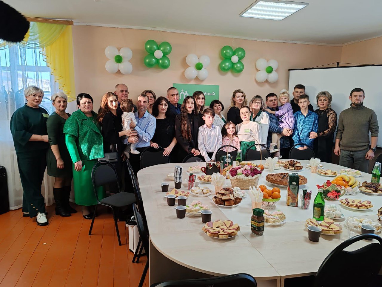 В Малоархангельском и Покровском районах открылись Семейные МФЦ В Малоархангельском и Покровском районах открылись Семейные МФЦ